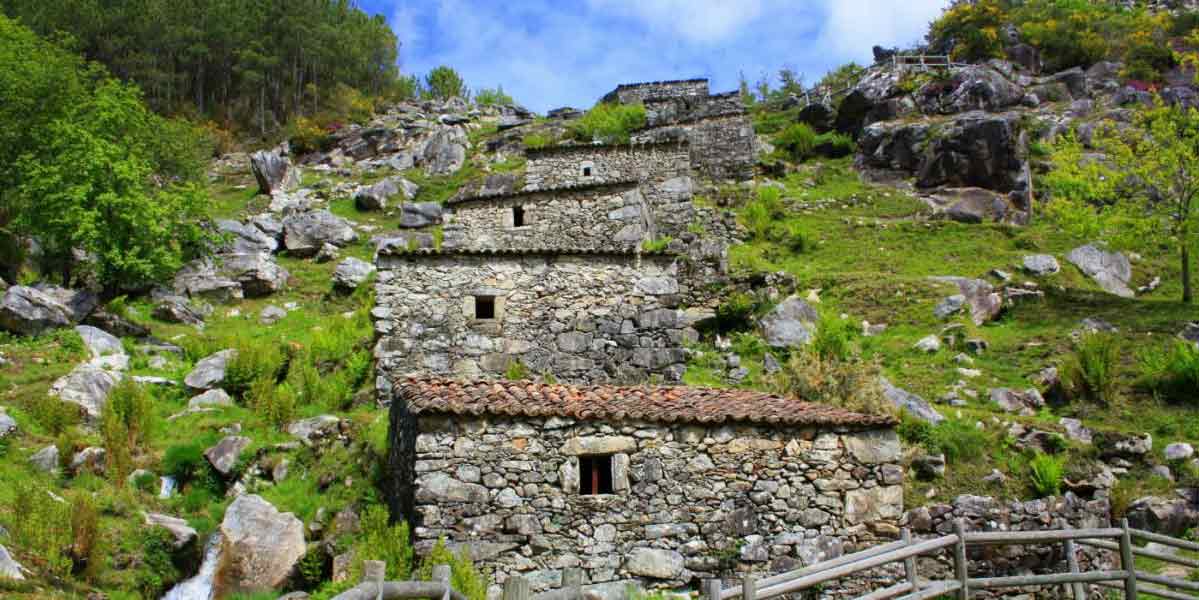 Mills of Folón and Picón